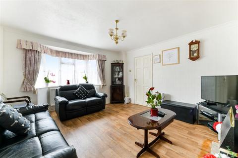 3 bedroom semi-detached house for sale, Hook Road, Epsom