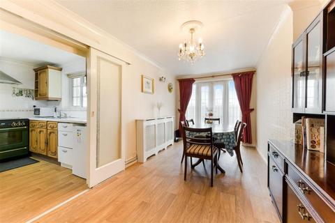 3 bedroom semi-detached house for sale, Hook Road, Epsom