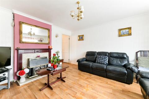 3 bedroom semi-detached house for sale, Hook Road, Epsom