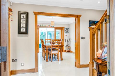 5 Claverdon Drive, Little Aston, Sutton Coldfield, B74 3AH