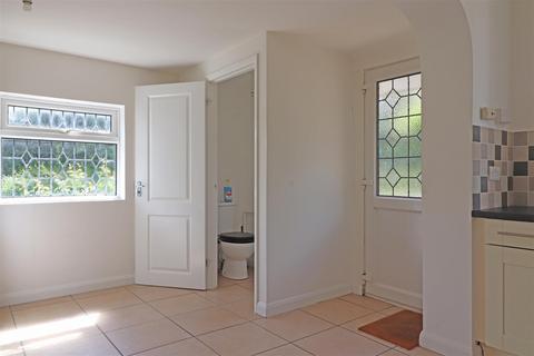 47 Blackthorn Road, Reigate, RH2 7NF