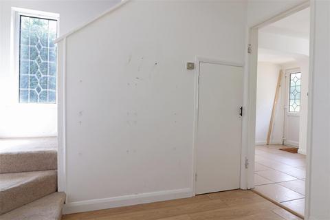 47 Blackthorn Road, Reigate, RH2 7NF