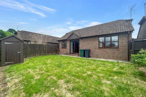 2 bedroom detached bungalow for sale, Bramley Gardens, Ashford TN23