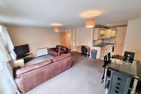 2 bedroom flat to rent, Martins Court, York