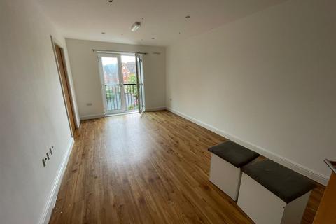 2 bedroom apartment to rent, Newton Road, Great Barr, Birmingham