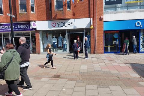 Shop to rent, Worthing BN11