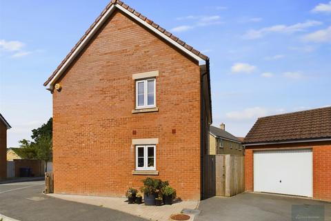 4 bedroom house for sale, Gundy Grove, Trowbridge BA14