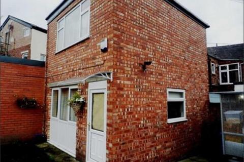 1 bedroom duplex to rent, Woodford Road, Bramhall