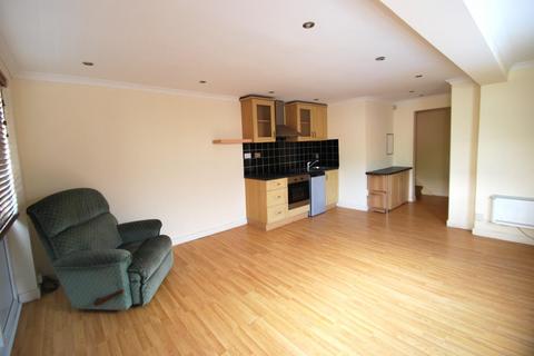 1 bedroom duplex to rent, Woodford Road, Bramhall