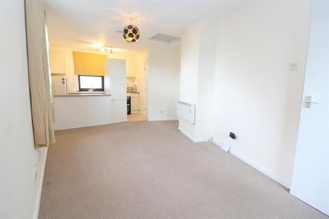 Studio to rent, Verulam Road, St. Albans