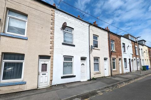 2 bedroom terraced house for sale, Nelson Street, Scarborough