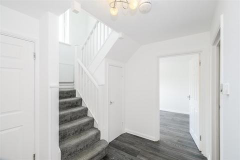 4 bedroom semi-detached house for sale, Gurney Close, Walthamstow