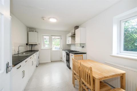 35 Gurney Close, London, E17 5PR
