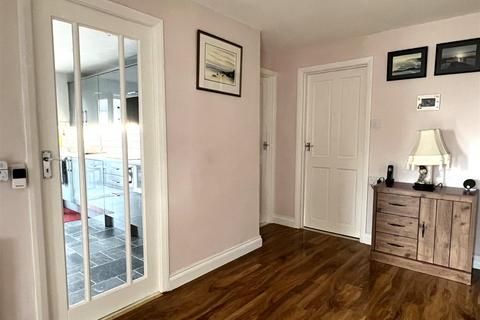 47 Menear Road, St Austell, PL25 3DF