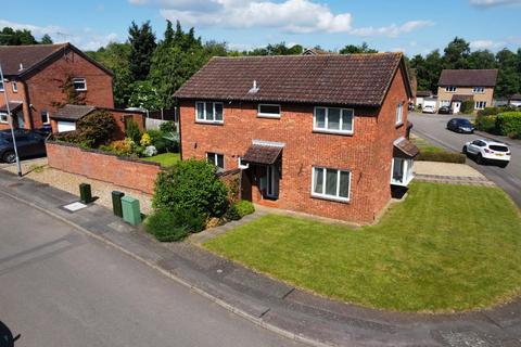 4 bedroom detached house for sale, Beaumont Drive, Cherry Lodge, Northampton NN3