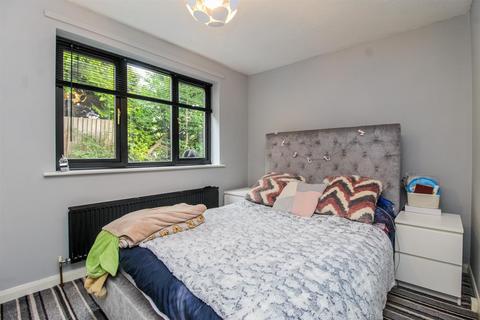 1 bedroom maisonette for sale, Park Court, Ossett WF5