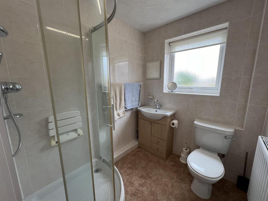 Shower Room.jpg