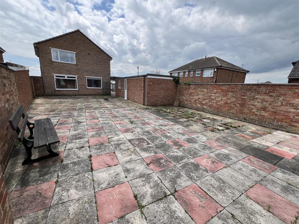 Rear Garden .jpg