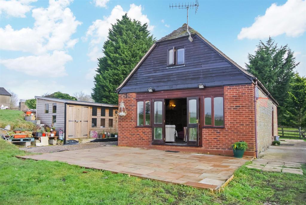Hambridge Road, Itchington... 3 bed barn conversion to rent £1,495 pcm (£345 pw)
