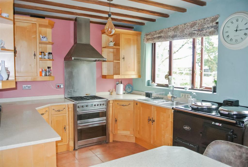 Hambridge Road, Itchington... 3 bed barn conversion to rent £