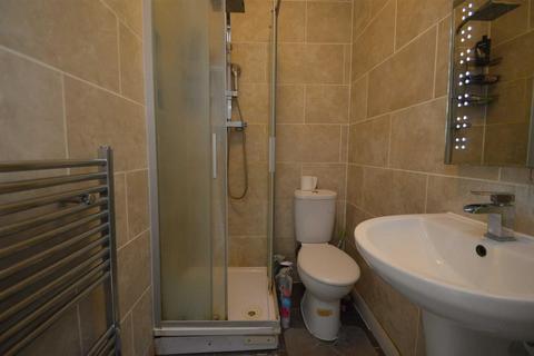 124 Upper Road, London, E13 0EX