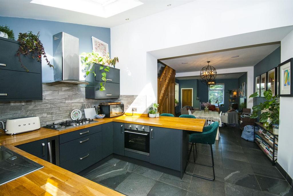 Open Plan Kitchen/Breakfast Area