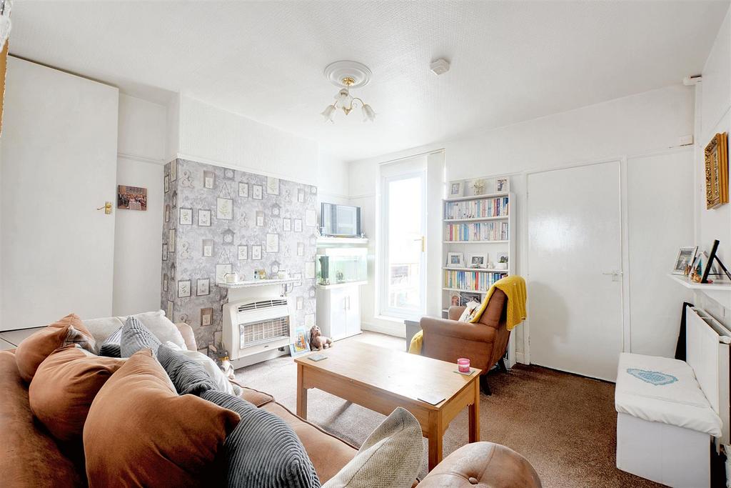 Sitting Room 1.jpeg