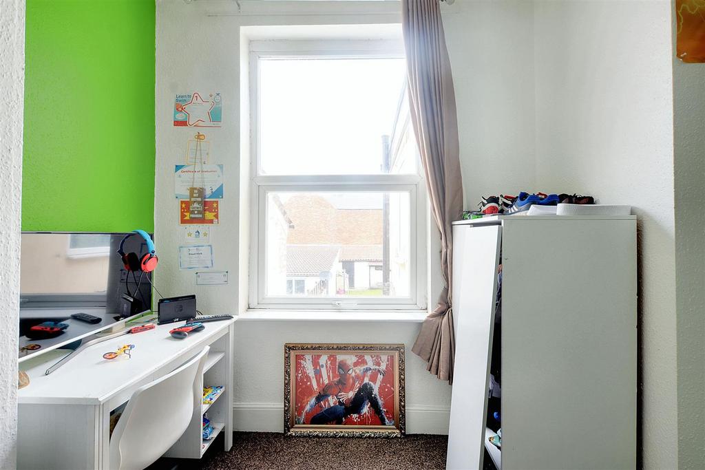 Bedroom 2 2.jpeg