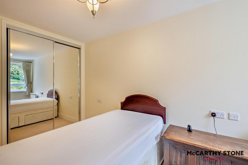 8600557-interior13-800.JPG