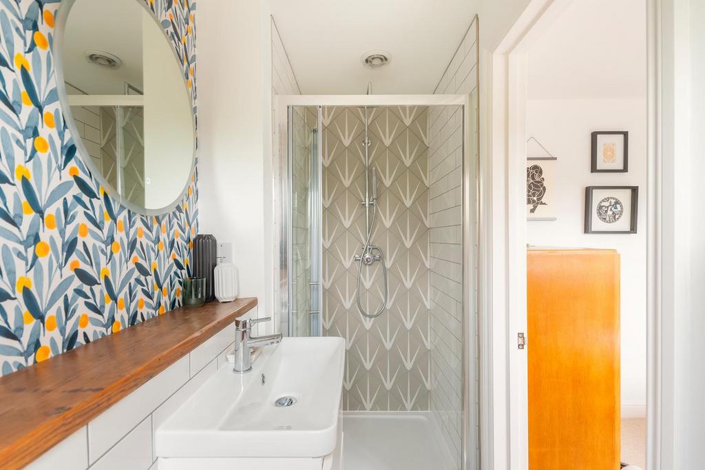 3 A0 GRSV - Ensuite B.jpg