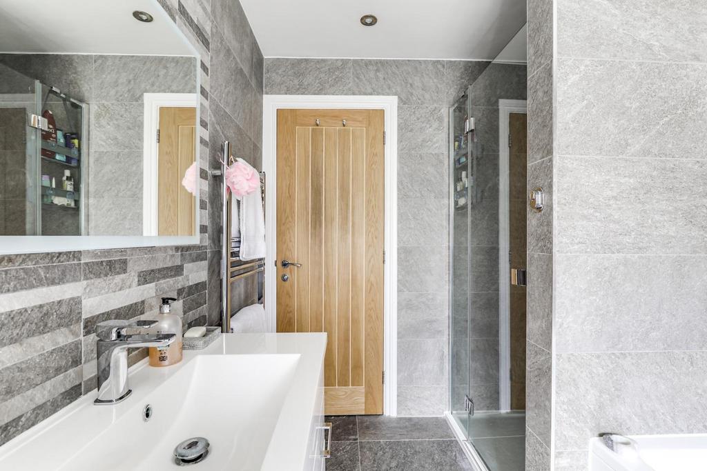 Large Bathroom With Separate Shower