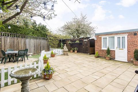 3 bedroom bungalow for sale, Rainsborough Gardens, Market Harborough