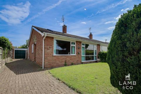 2 bedroom semi-detached bungalow for sale, Stanmore Way, Clacton-On-Sea CO16