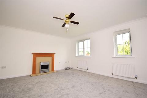 3 bedroom townhouse to rent, 25 Saffre CloseWintertonNorth Lincolnshire