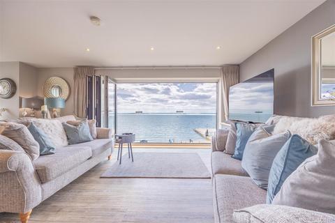 4 bedroom penthouse for sale, Bell Sands, Leigh-On-Sea