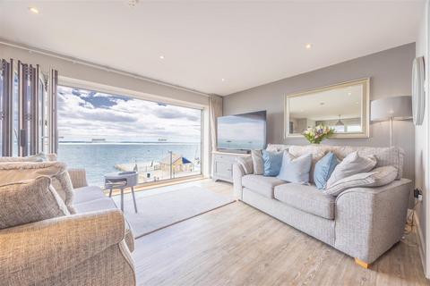 4 bedroom penthouse for sale, Bell Sands, Leigh-On-Sea