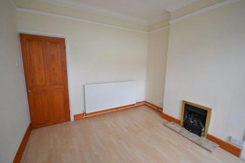 2 bedroom terraced house to rent, Knighton Church Road, Leicester