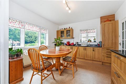 2 bedroom detached bungalow for sale, Salisbury Road, Andover