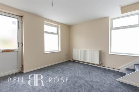 2 bedroom end of terrace house for sale, Blackburn Road, Great Harwood, Blackburn