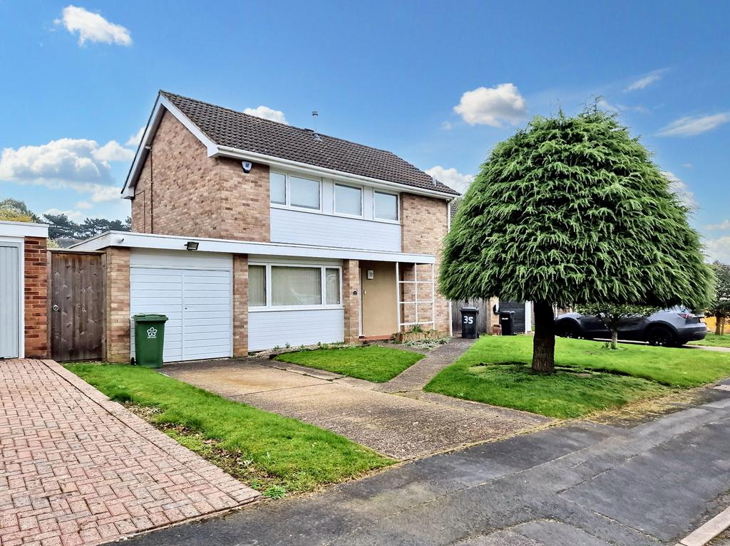 Grenfell Road, Stoneygate, Leicester... 3 bed detached house for sale