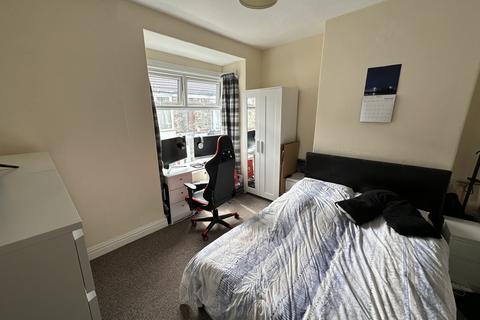 2 bedroom terraced house to rent, Manvers Street, Hull HU5