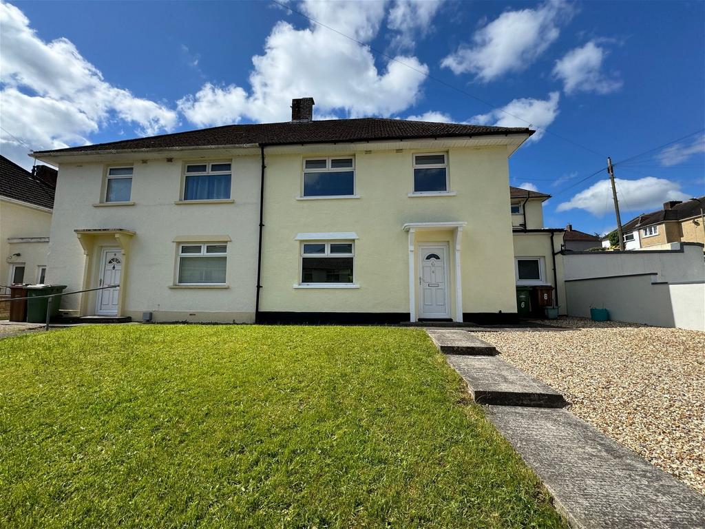 HeolyNant, Bryncenydd, Caerphilly... 3 bed semidetached house for