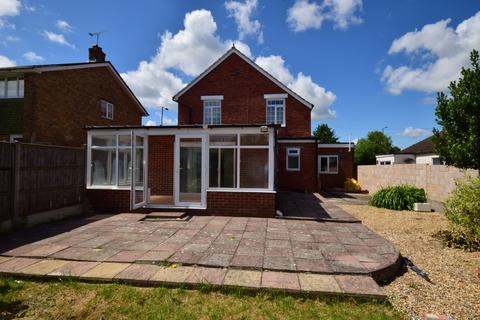 4 bedroom detached house to rent, London Road Waterlooville PO7
