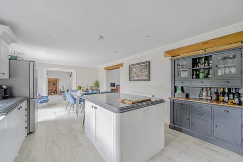 Laburnham Cottage Berry Lane, Worplesdon, Guildford, GU3 3PU