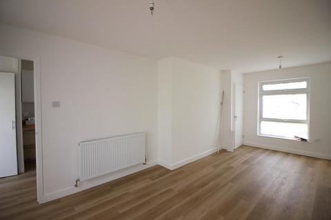 2 bedroom apartment to rent, Hollyfield, Harlow, Essex, CM19