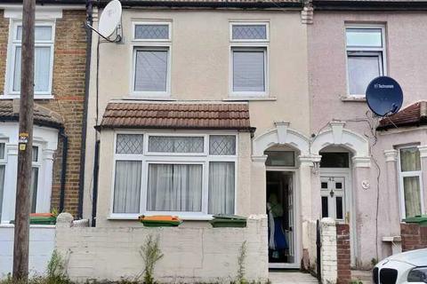 4 bedroom terraced house to rent, Morley Road, STRATFORD E15