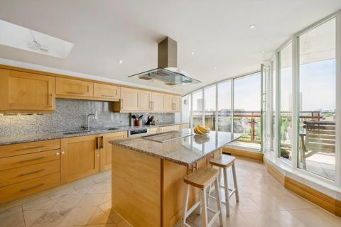 4 bedroom apartment for sale, River View Heights, Bermondsey Wall West, London, SE16