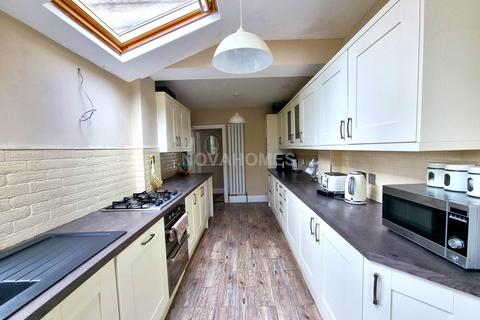 3 bedroom terraced house for sale, Saltburn Road, Plymouth PL5