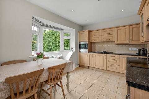 1 Oaken Drive, Claygate, Esher, KT10 0DL