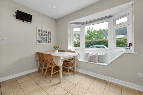 1 Oaken Drive, Claygate, Esher, KT10 0DL